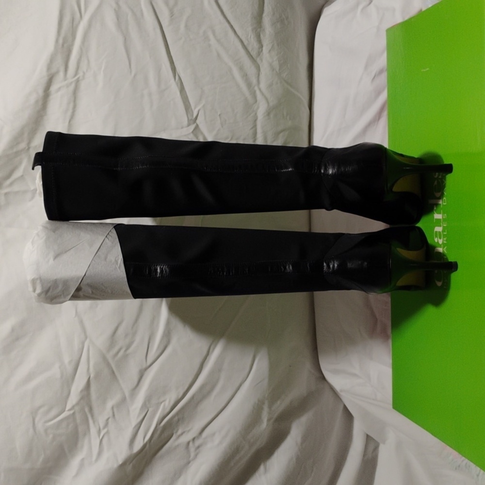 New Charles By Charles David Tall Black Stretch Boots Sz.9 W Box - Picture 7 of 15